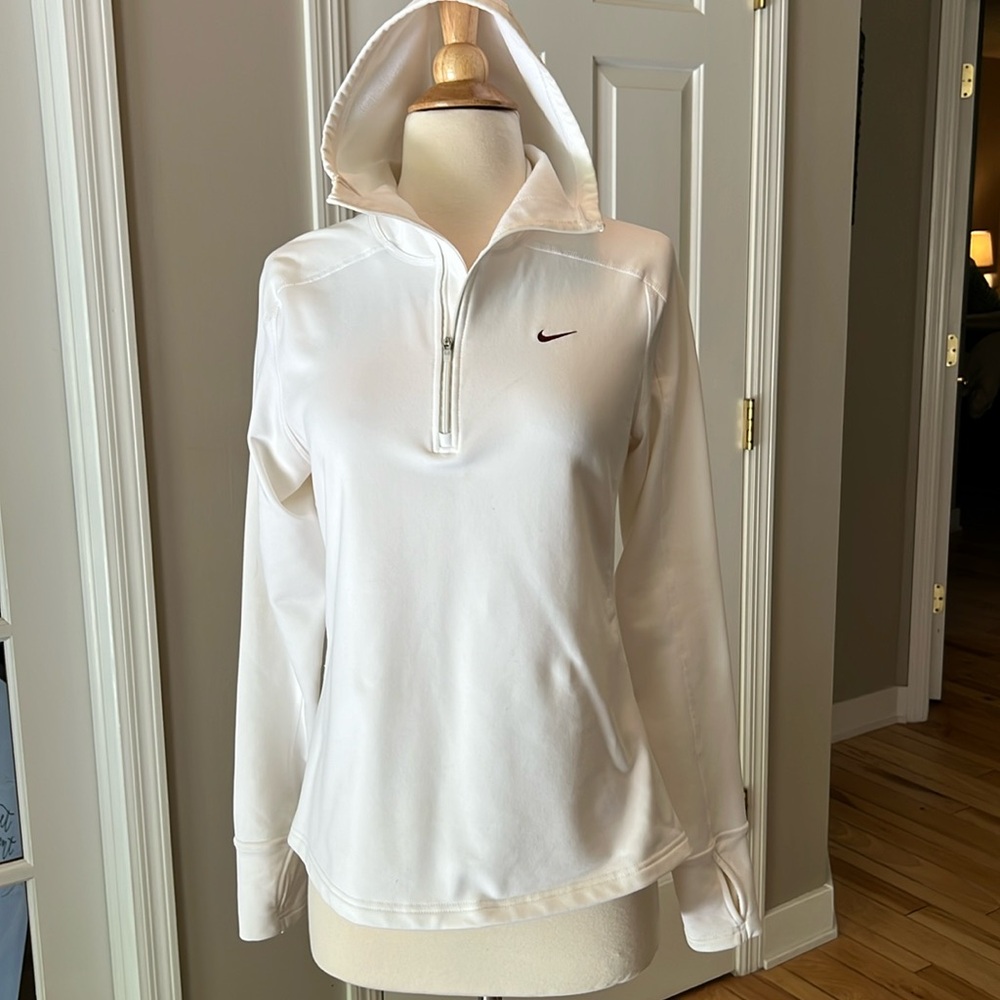 Nike fitted pullover